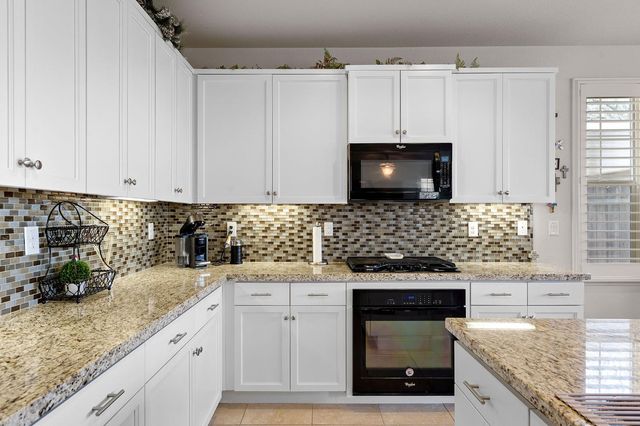 4656 Lue Ln, Carmichael, CA 95608