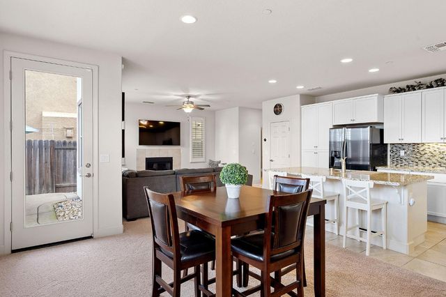 4656 Lue Ln, Carmichael, CA 95608