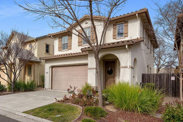 4656 Lue Ln, Carmichael, CA 95608