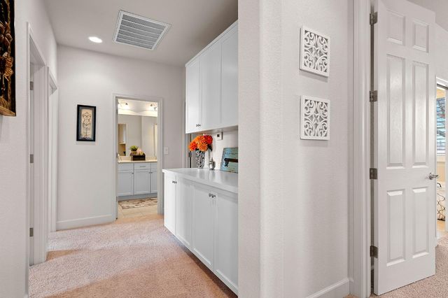 4656 Lue Ln, Carmichael, CA 95608