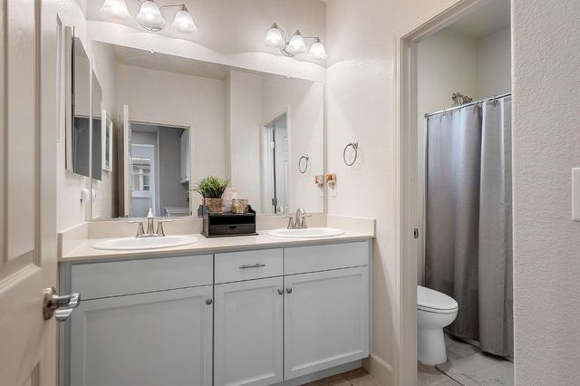 4656 Lue Ln, Carmichael, CA 95608