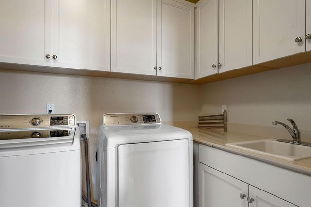 4656 Lue Ln, Carmichael, CA 95608