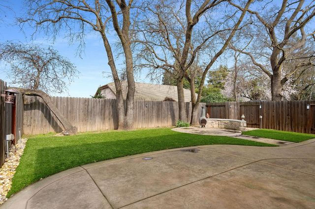 4656 Lue Ln, Carmichael, CA 95608