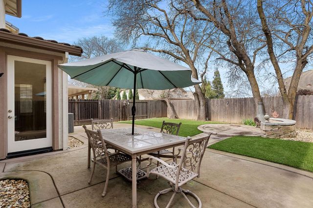 4656 Lue Ln, Carmichael, CA 95608