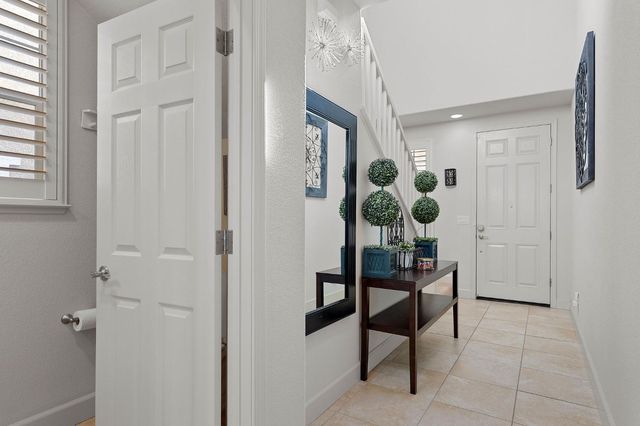 4656 Lue Ln, Carmichael, CA 95608