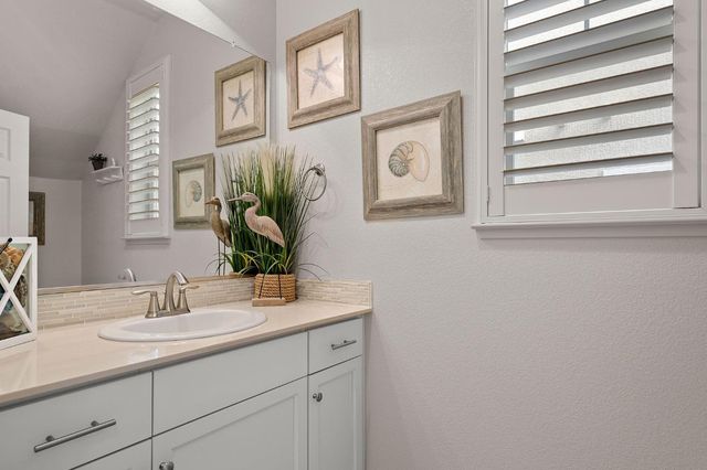 4656 Lue Ln, Carmichael, CA 95608