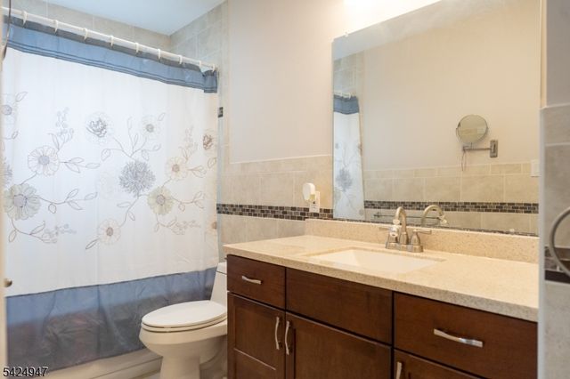 14 Hopatcong Dr, Lawrence Twp., NJ 08648