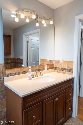 14 Hopatcong Dr, Lawrence Twp., NJ 08648