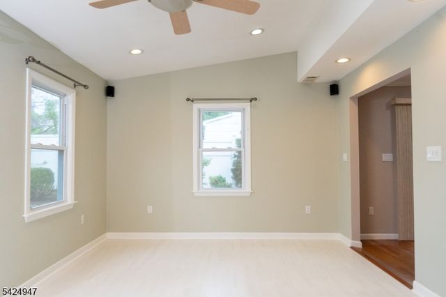 14 Hopatcong Dr, Lawrence Twp., NJ 08648