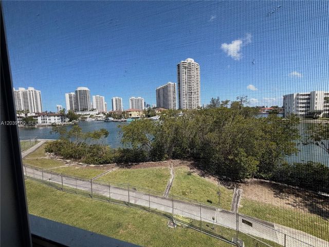2980 Point East Drive D311, Aventura, FL 33160