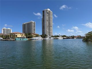 2980 Point East Drive D311, Aventura, FL 33160