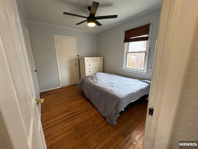 40 Sylvan Avenue, Bergenfield, NJ 07621