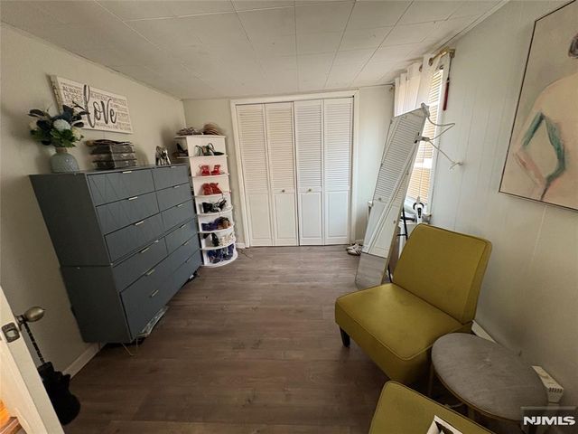 40 Sylvan Avenue, Bergenfield, NJ 07621