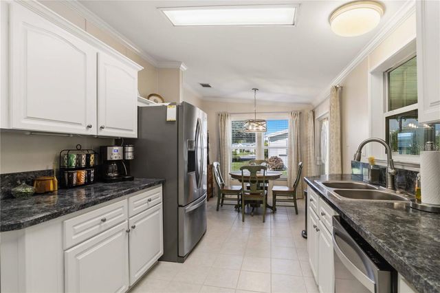 8429 CASTLE GARDEN ROAD, Palmetto, FL 34221