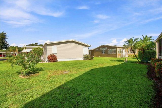 8429 CASTLE GARDEN ROAD, Palmetto, FL 34221
