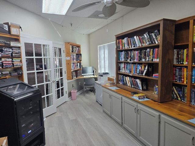 8429 CASTLE GARDEN ROAD, Palmetto, FL 34221