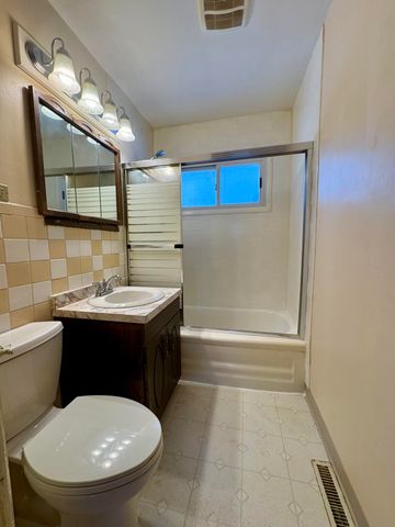 46 E 66th Place, Merrillville, IN 46410