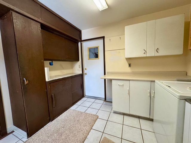 46 E 66th Place, Merrillville, IN 46410