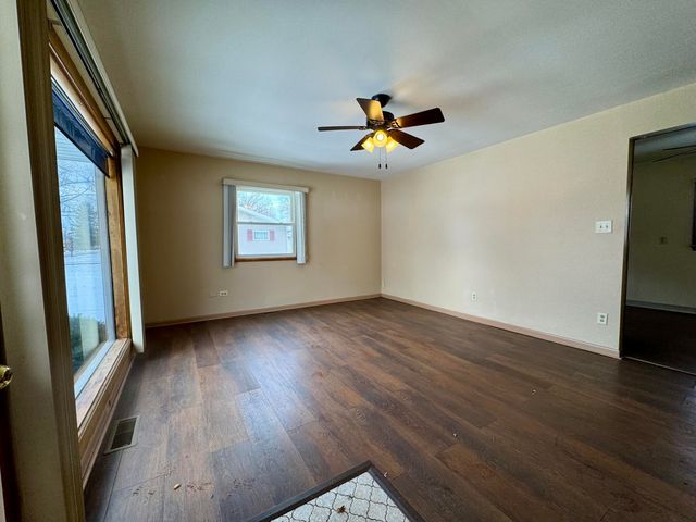 46 E 66th Place, Merrillville, IN 46410