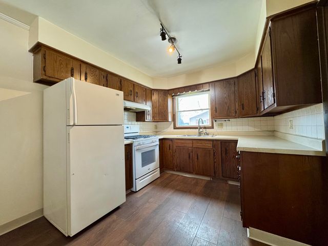 46 E 66th Place, Merrillville, IN 46410