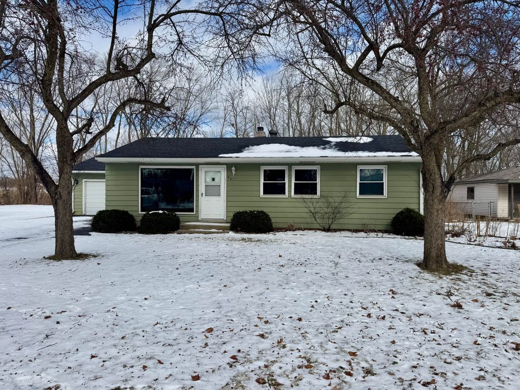 46 E 66th Place, Merrillville, IN 46410