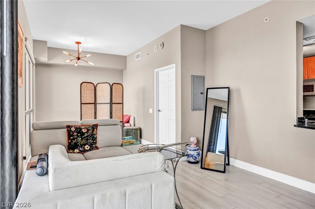 200 West Sahara Avenue 2709, Las Vegas, NV 89102