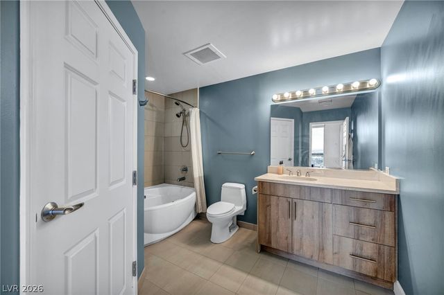 200 West Sahara Avenue 2709, Las Vegas, NV 89102