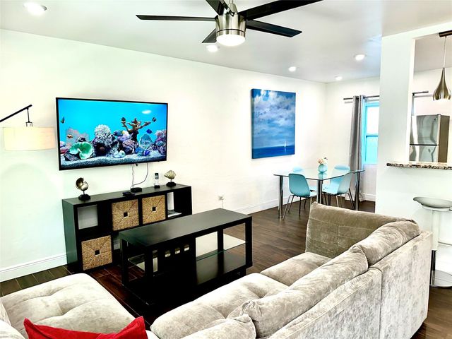 1637 NE 5th Ct, Fort Lauderdale, FL 33301