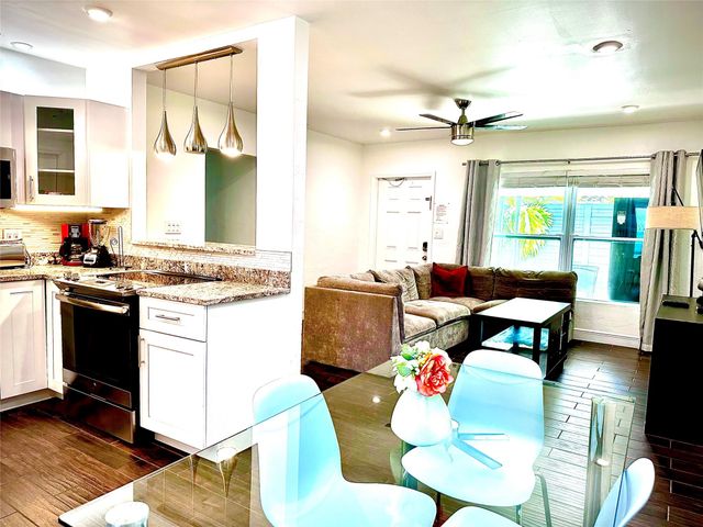 1637 NE 5th Ct, Fort Lauderdale, FL 33301