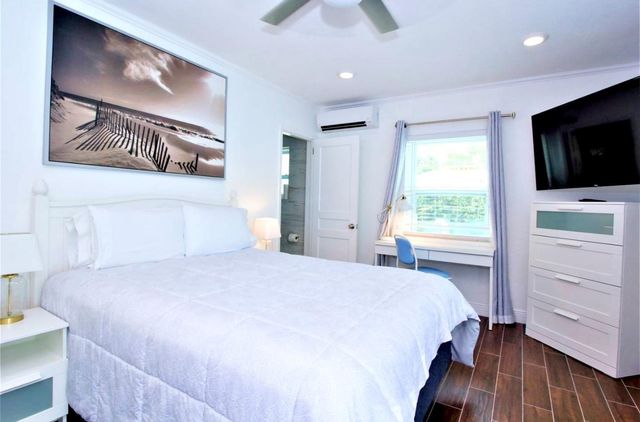 1637 NE 5th Ct, Fort Lauderdale, FL 33301