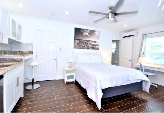 1637 NE 5th Ct, Fort Lauderdale, FL 33301