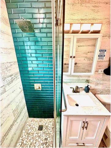 1637 NE 5th Ct, Fort Lauderdale, FL 33301