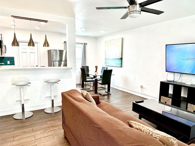 1637 NE 5th Ct, Fort Lauderdale, FL 33301