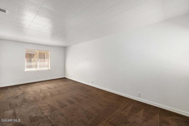 321 E Avenue J-8, Lancaster, CA 93535