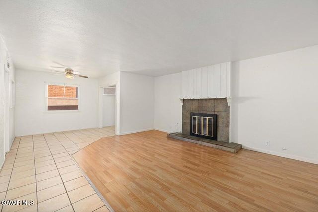 321 E Avenue J-8, Lancaster, CA 93535