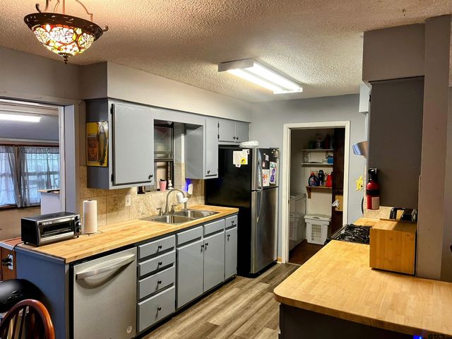 219 Lockhart, Pittsburg, TX 75686