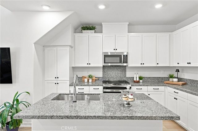 3945 Lavine Way 105, Corona, CA 92883