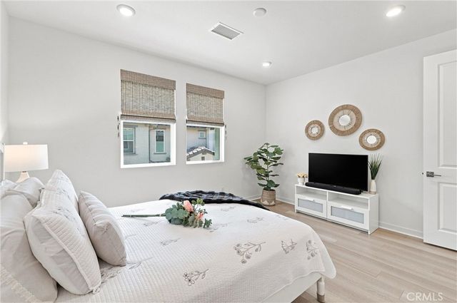 3945 Lavine Way 105, Corona, CA 92883