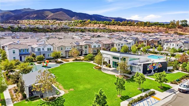 3945 Lavine Way 105, Corona, CA 92883