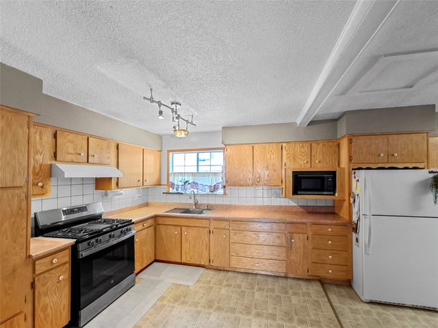 2050 Calle Lorca, Santa Fe, NM 87505