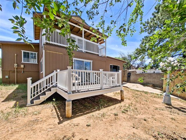 2050 Calle Lorca, Santa Fe, NM 87505
