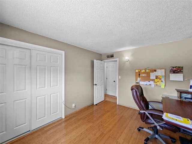 2050 Calle Lorca, Santa Fe, NM 87505