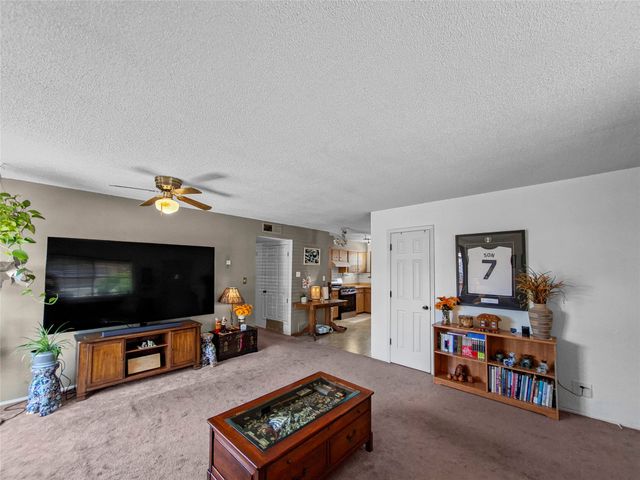 2050 Calle Lorca, Santa Fe, NM 87505