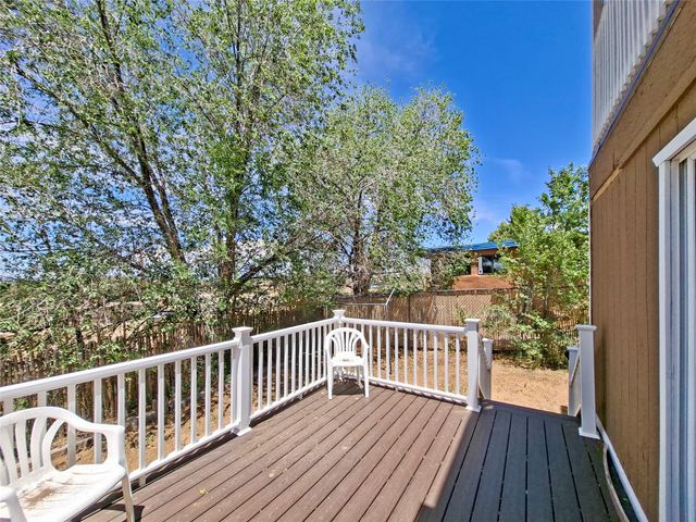 2050 Calle Lorca, Santa Fe, NM 87505