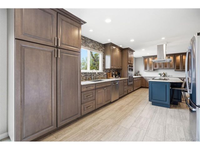 142 Plum Creek Pl, Highlands Ranch, CO 80126