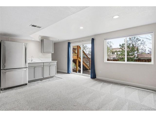 142 Plum Creek Pl, Highlands Ranch, CO 80126