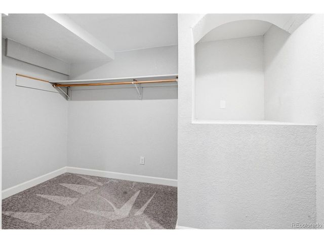 142 Plum Creek Pl, Highlands Ranch, CO 80126