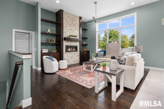 6691 SPRING CREEK Drive, Bettendorf, IA 52722