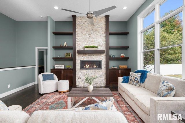 6691 SPRING CREEK Drive, Bettendorf, IA 52722