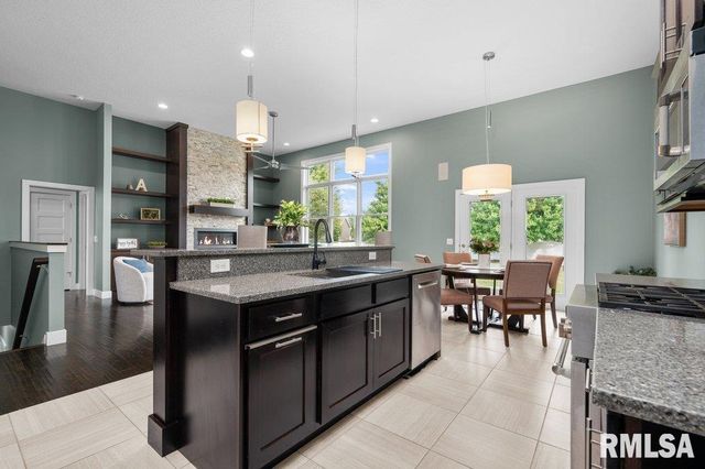 6691 SPRING CREEK Drive, Bettendorf, IA 52722